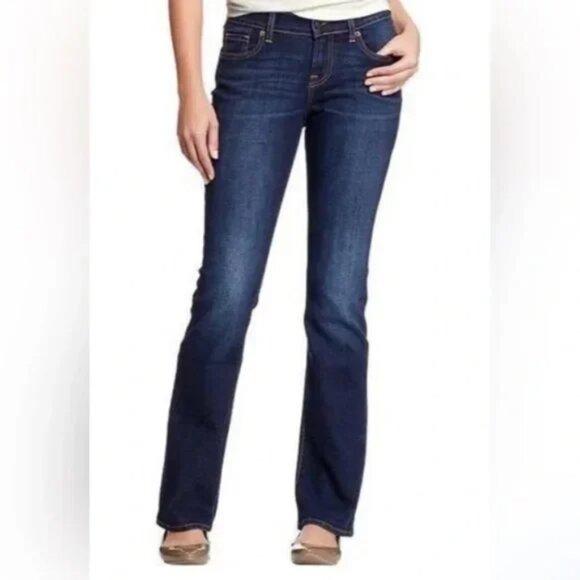 OLD NAVY Women's SWEETHEART Dark Wash Blue Boot Cut Flare Jeans 16 Reg - Picture 1 of 6